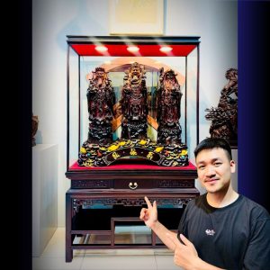 Mẫu Tủ Chân Cao Chạm Khắc Hoa Văn
